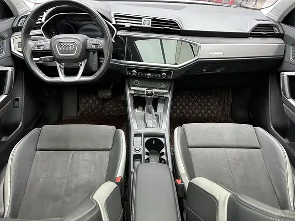 Audi Q3 2023, фото 14
