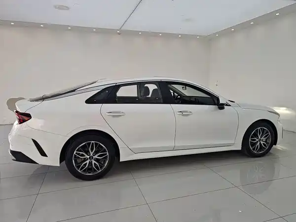 Kia K5 2025, фото 18
