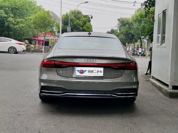 Audi A7 2023, фото 5