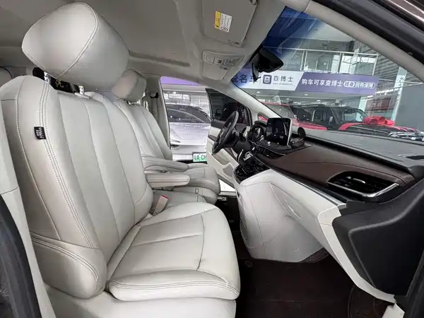 Buick GL8 2023, фото 15