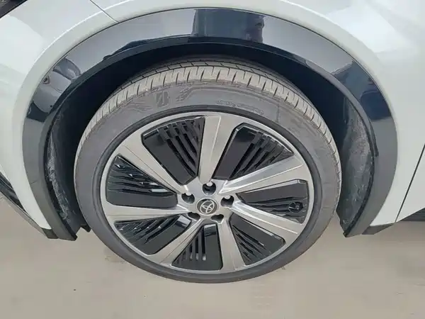 Toyota bZ5 2025, фото 22