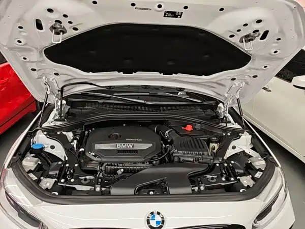 BMW 1 Series 2023, фото 19