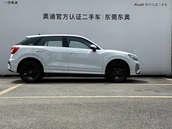 Audi Q2L 2024, фото 3