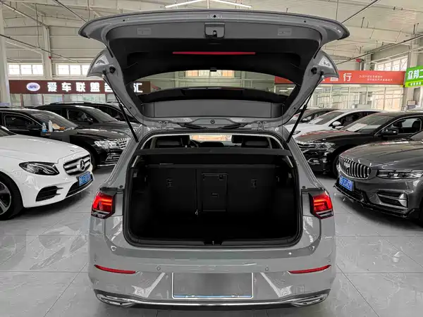 Volkswagen Golf 2023, фото 19