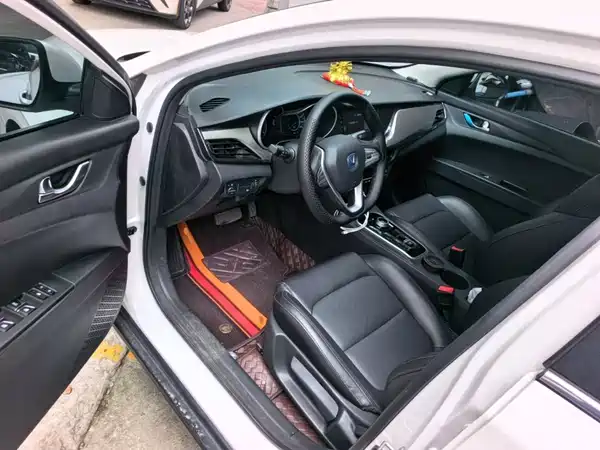 Changan Eado EV 2022, фото 15