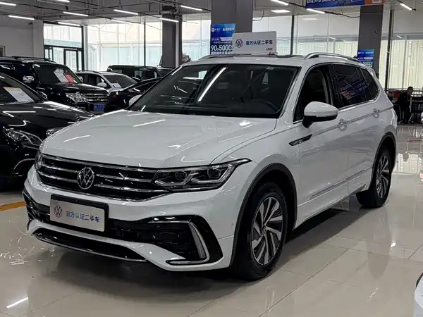 Volkswagen Tiguan L PHEV 2023