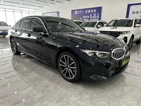 BMW 3 Series 2023, фото 3