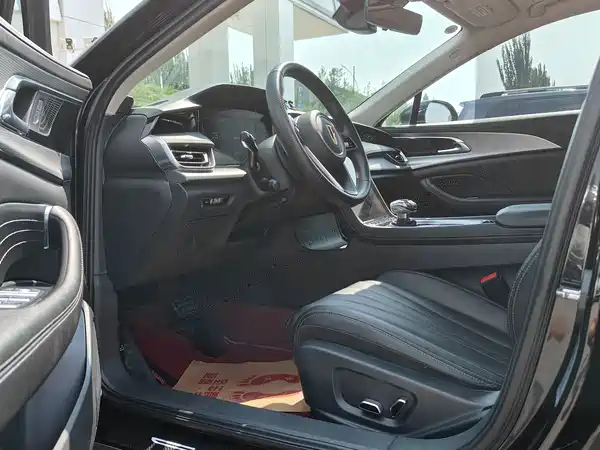 Hongqi H5 2024, фото 8