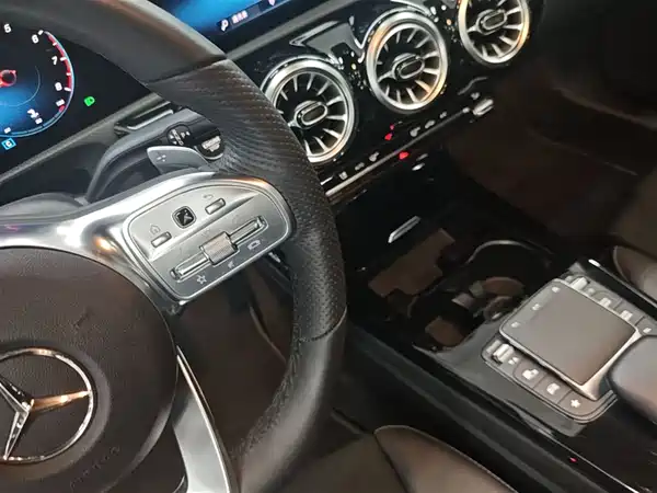 Mercedes-Benz A-Class 2022, фото 13