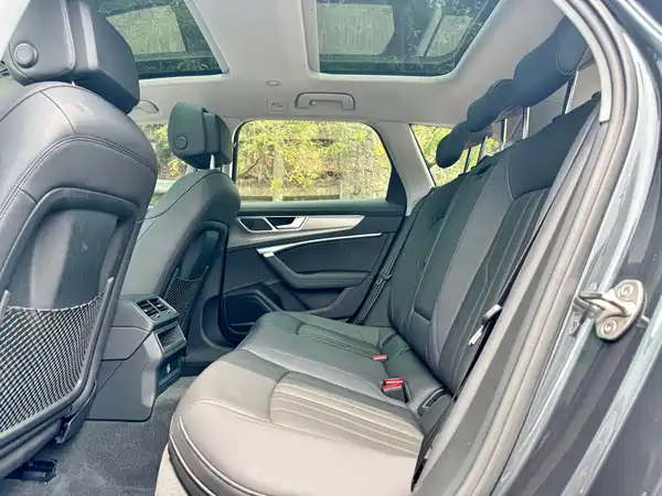 Audi A6 2022, фото 14