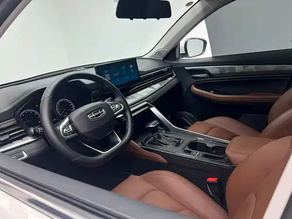 Geely Emgrand X6 2021, фото 12