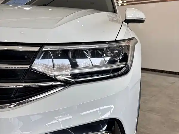 Volkswagen Tiguan L 2023, фото 7