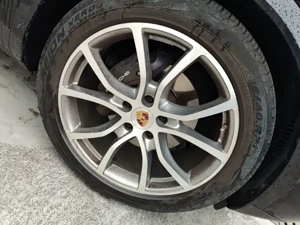 Porsche Cayenne PHEV 2023, фото 8