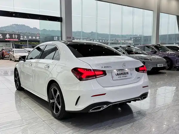 Mercedes-Benz A-Class 2022, фото 9