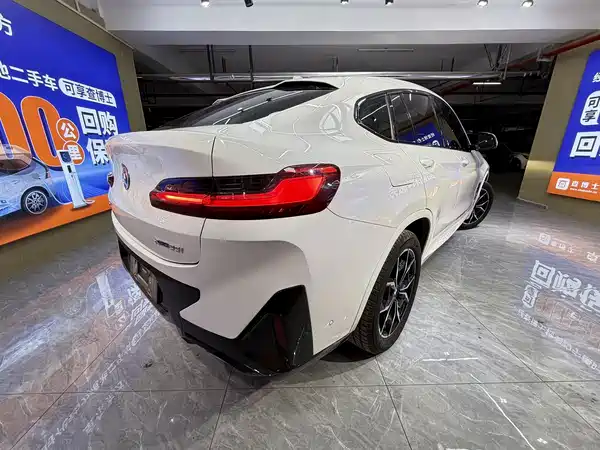 BMW X4 2022, фото 4