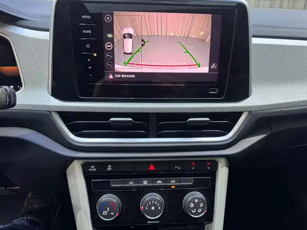 Volkswagen T-ROC 2023, фото 10