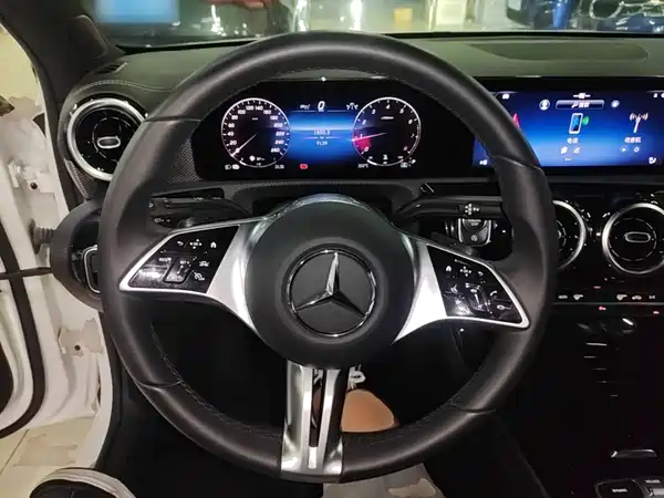 Mercedes-Benz A-Class 2023, фото 10