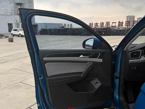 Volkswagen Tayron GTE 2023, фото 15