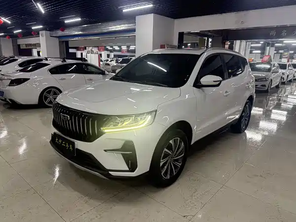Geely Emgrand X6 2021