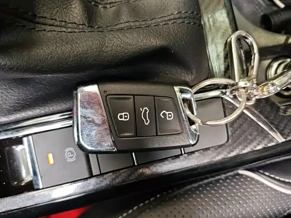 Volkswagen Passat 2022, фото 8