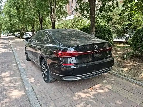 Volkswagen Passat 2022, фото 4