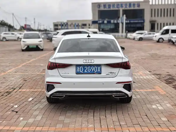 Audi A3 2022, фото 5