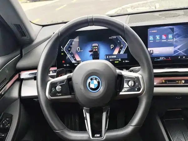 BMW i5 2025, фото 14