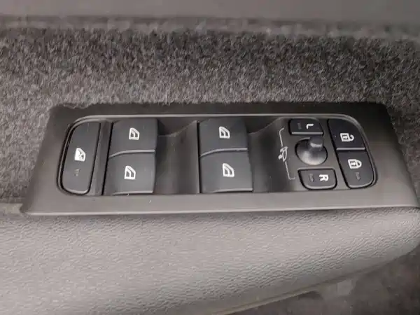Volvo XC40 2022, фото 9