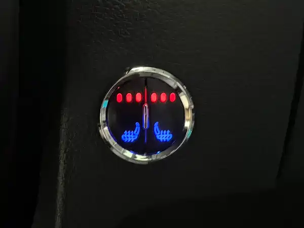 Audi Q2L 2022, фото 10