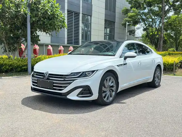 Volkswagen Passat CC 2024