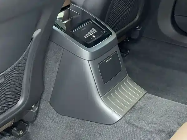 Volvo S90 PHEV 2022, фото 18