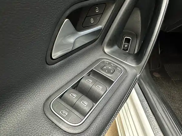 Mercedes-Benz A-Class 2020, фото 11