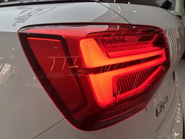 Audi Q2L 2022, фото 28