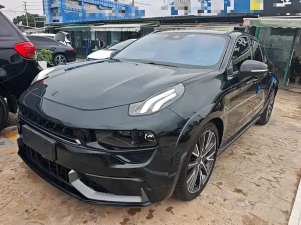 Lynk & Co 02 Hatchback 2021