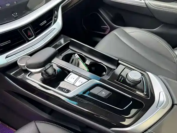 Geely Emgrand GT 2021, фото 21