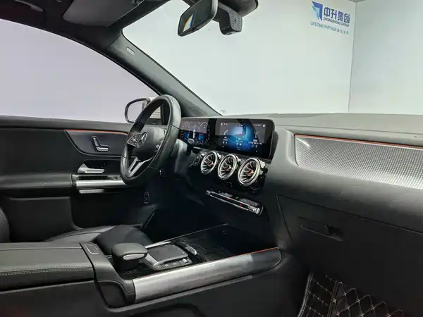 Mercedes-Benz GLA 2022, фото 15