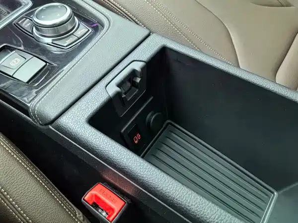 BMW 1 Series 2023, фото 21