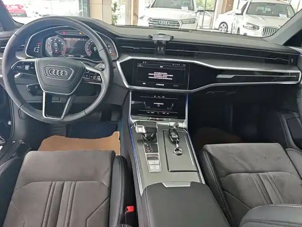 Audi A6L 2024, фото 9