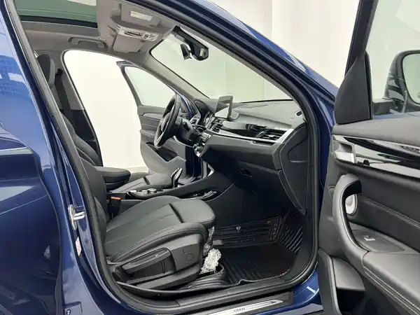 BMW X1 2022, фото 20