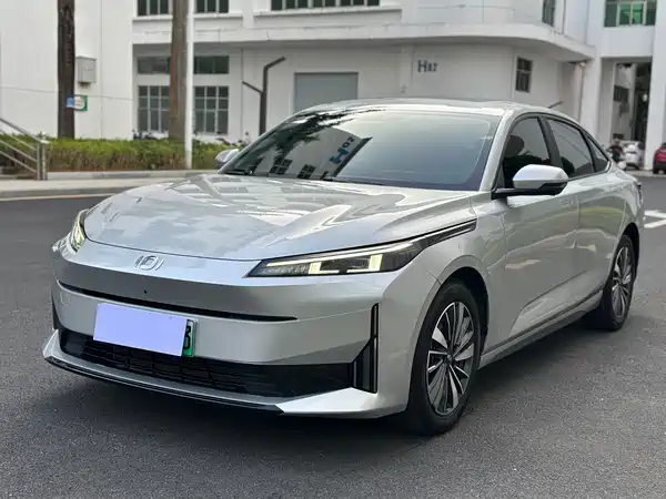 Changan Qiyuan A05 2024