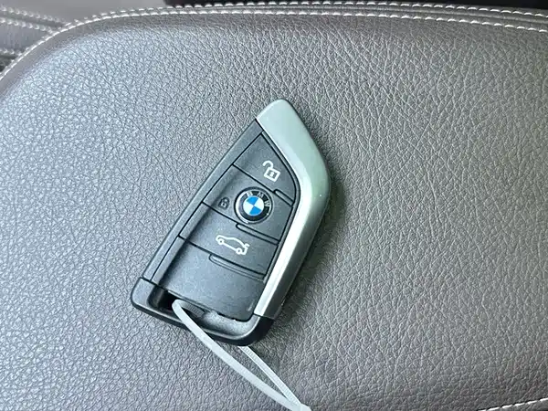 BMW X2 2021, фото 17