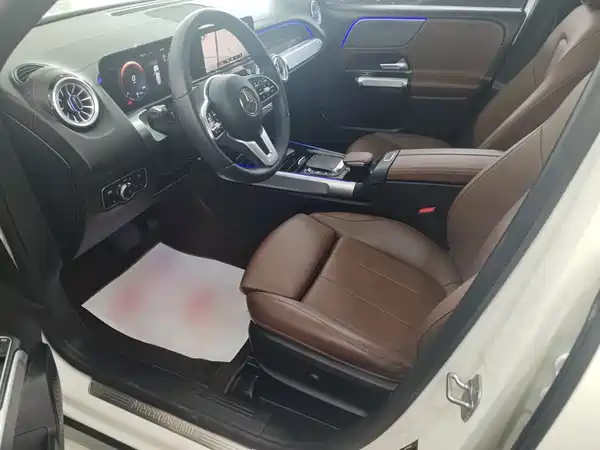 Mercedes-Benz GLB 2023, фото 14