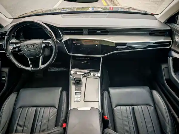Audi A6L 2023, фото 7