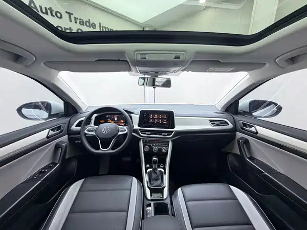 Volkswagen T-ROC 2023, фото 17