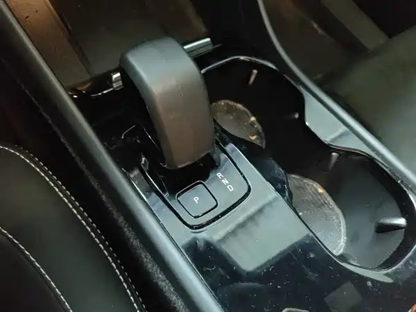 Volvo C40 2022, фото 13