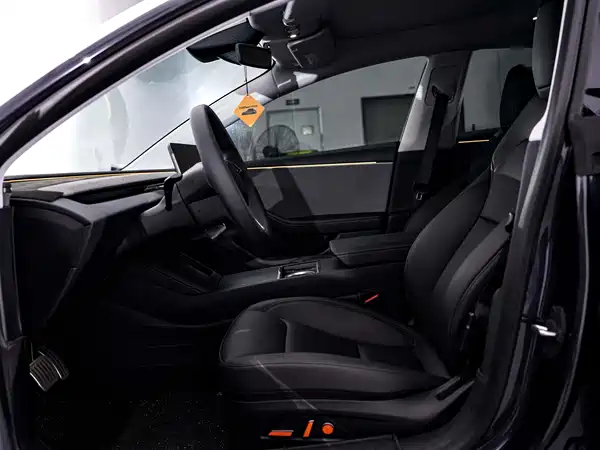 Tesla Model 3 2025, фото 26