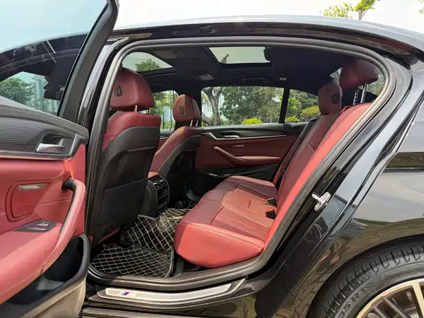 BMW 5 Series 2022, фото 5
