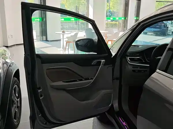 Geely Jiaji PHEV 2021, фото 8