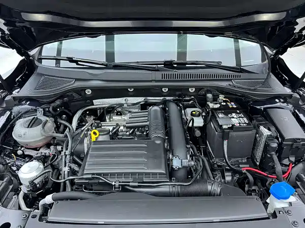 Volkswagen Passat 2023, фото 25