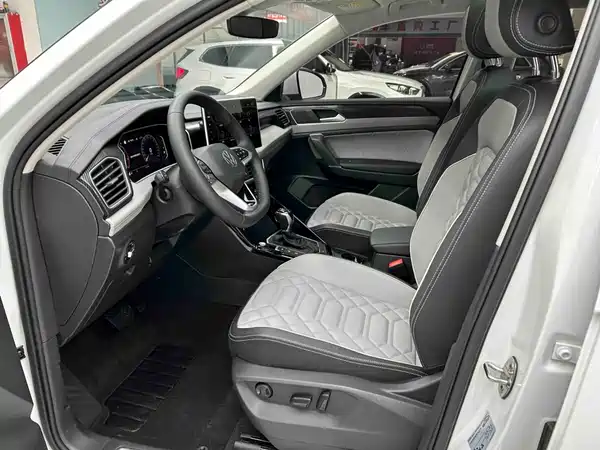 Volkswagen Tayron 2023, фото 11